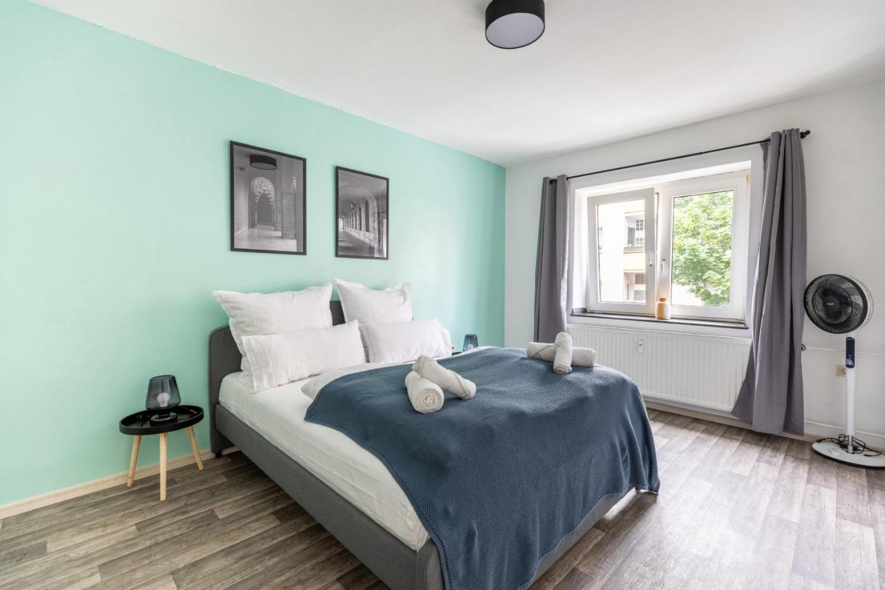 Perfekt Fuer 2! Wifi/ Netflix Duisburg Exterior foto